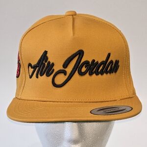 JORDAN NBA Chicago Bulls   Snapback Hat Yellow Cap